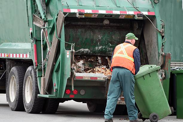 Best Yard Waste Removal in Crescent Springs, KY